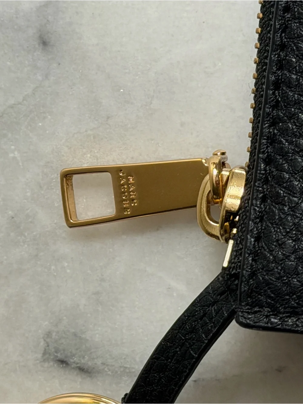 Marc Jacobs Black Pebbled Leather Zip Card Case Wallet